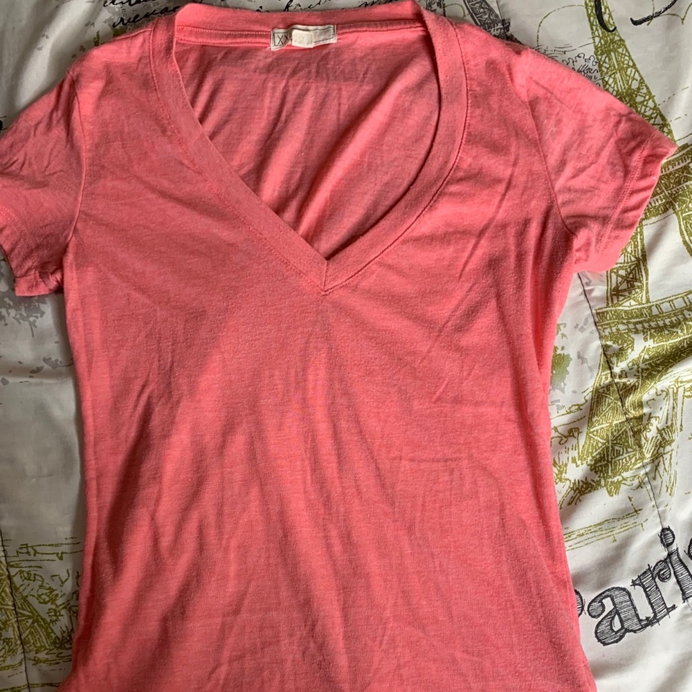 Forever 21 V-neck t-shirt